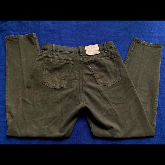 Orange Tag 550 Vintage Levi’s Jeans Army Green